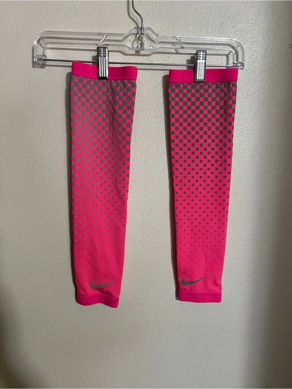 NIKE Dri-Fit 360 Compression Running Athletic Training Sleeves Pink Grey Sz L/XL